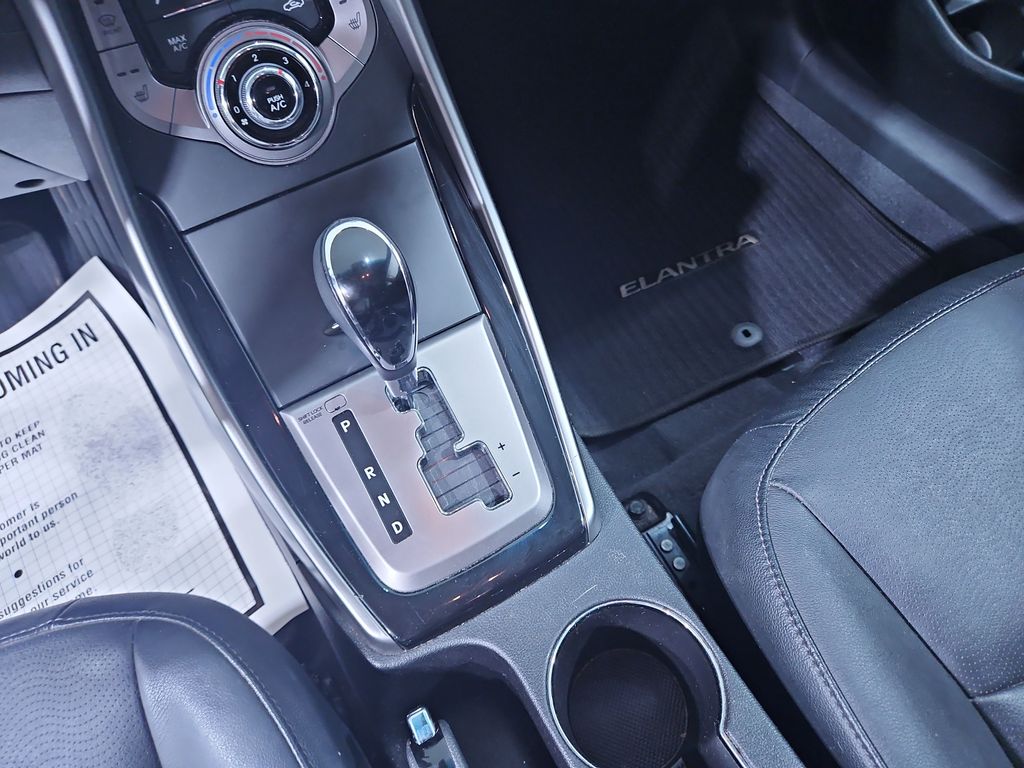 2013 Hyundai Elantra Limited photo 21