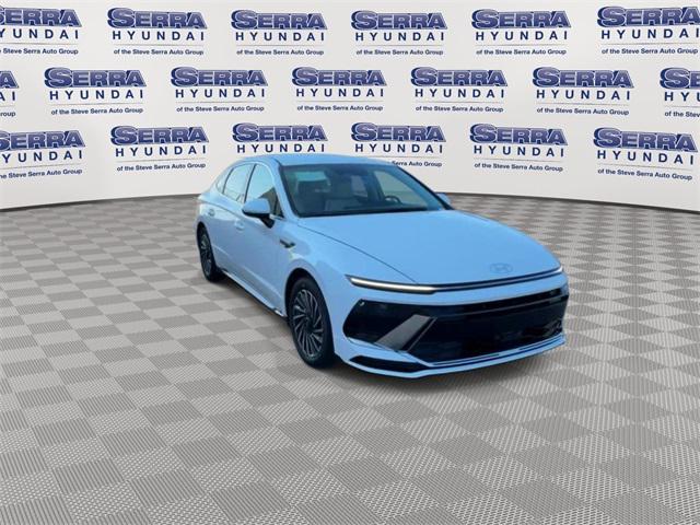 2024 Hyundai Sonata Hybrid SEL photo 3