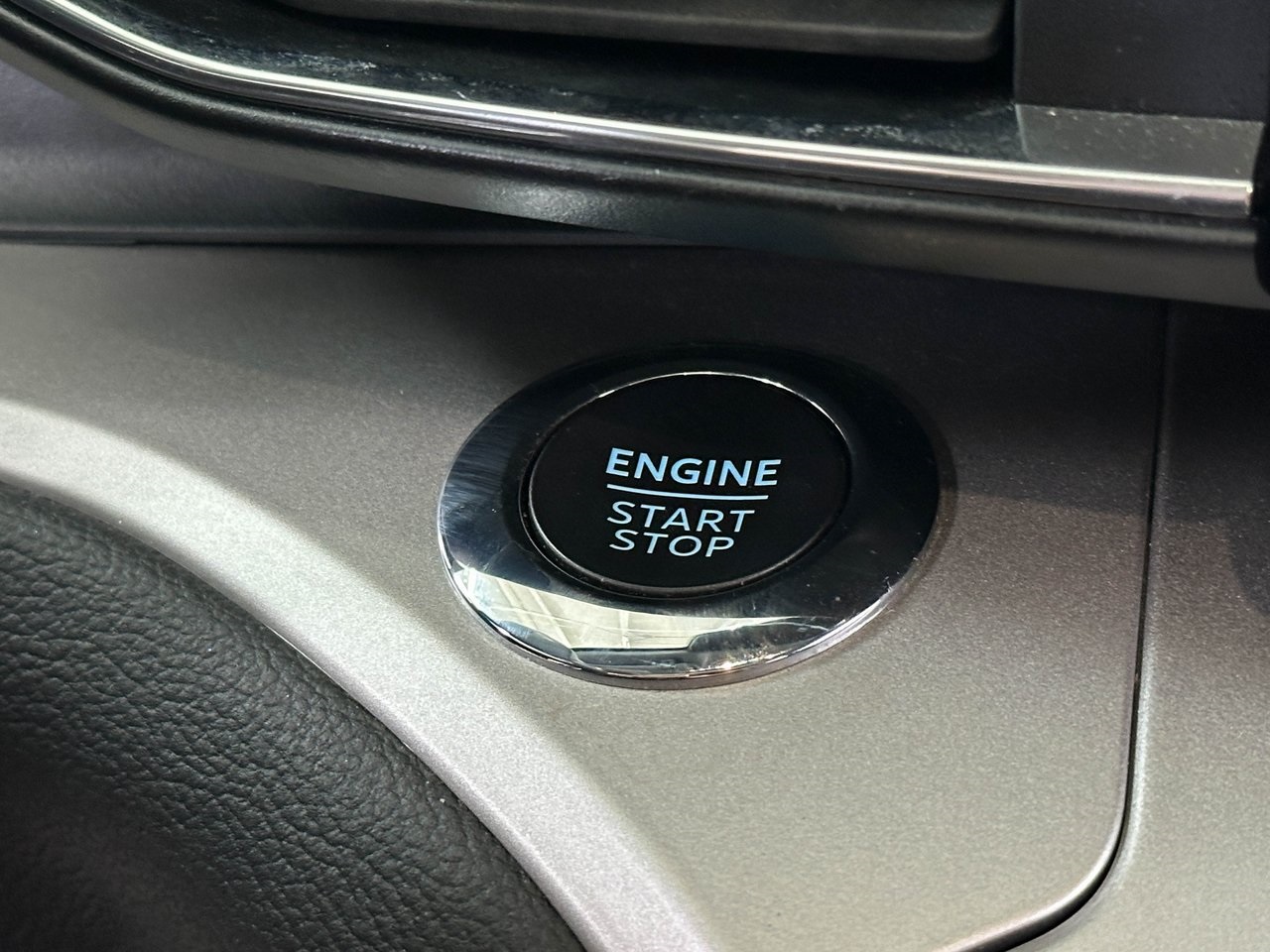 2022 Ford Explorer XLT photo 26