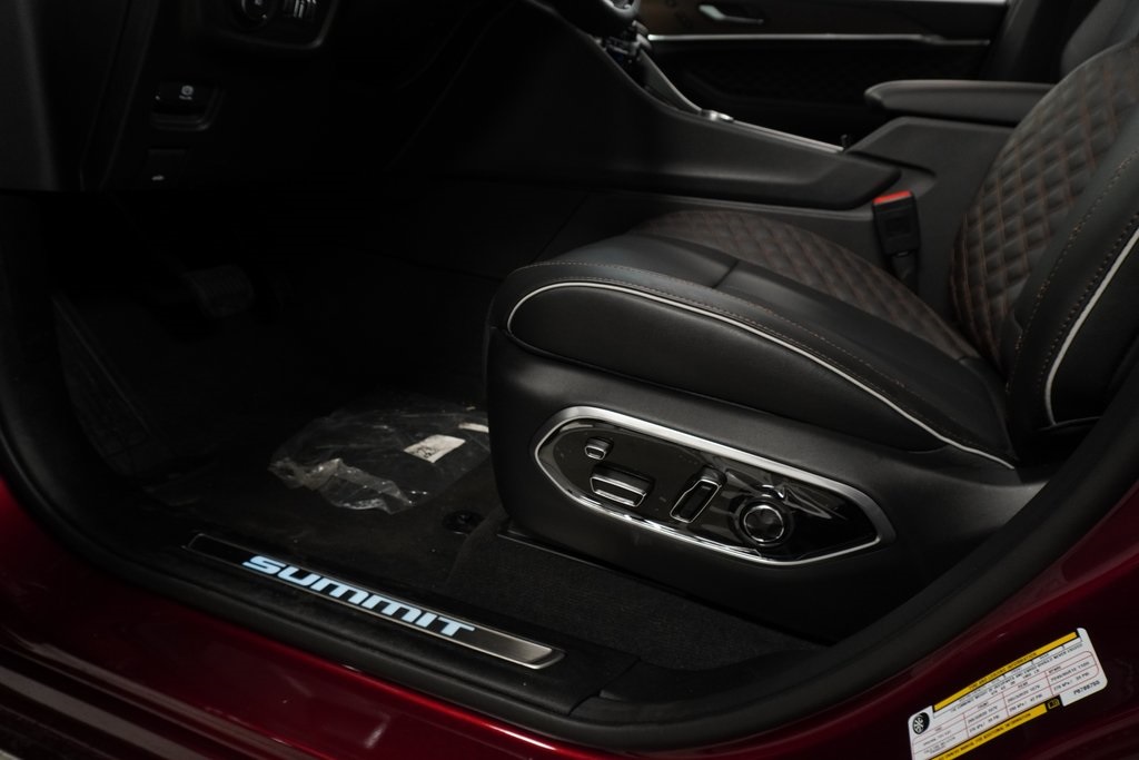 2023 Jeep Grand Cherokee Summit Reserve 4xe photo 25