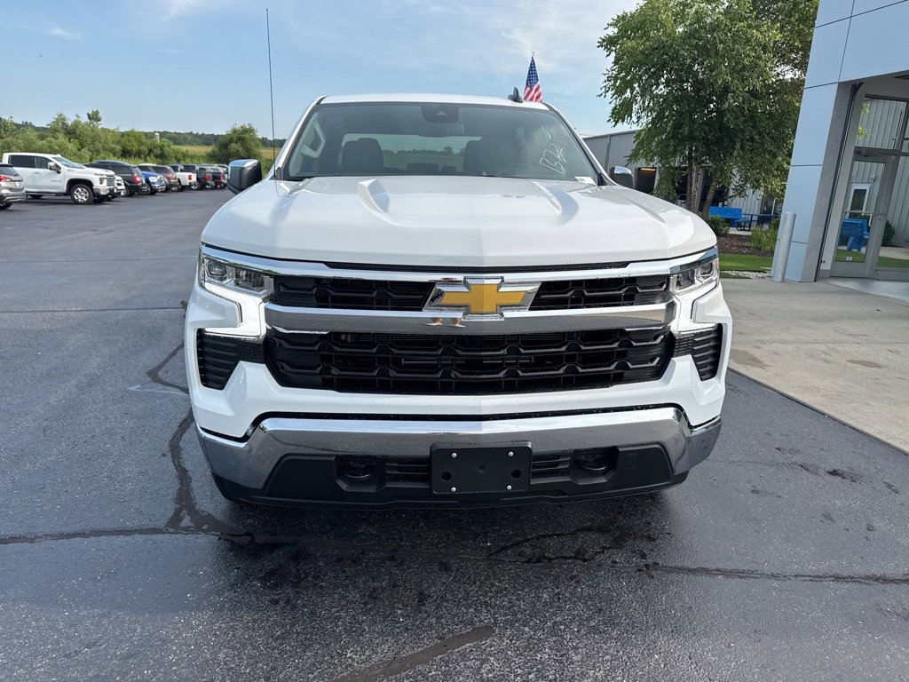 2026 Chevrolet Silverado 1500 LT photo 2
