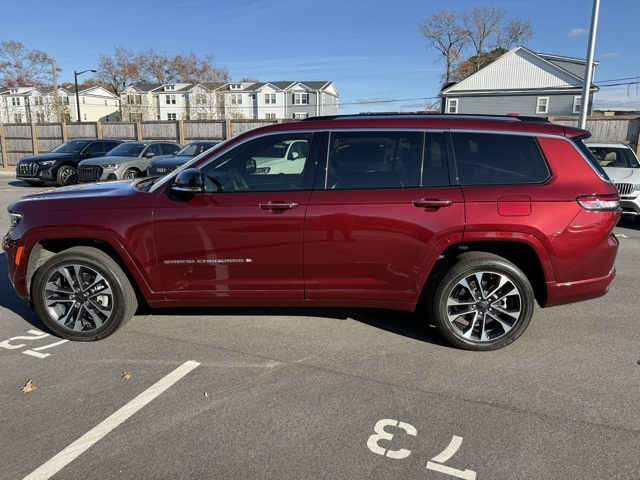 2021 Jeep Grand Cherokee Overland photo 4