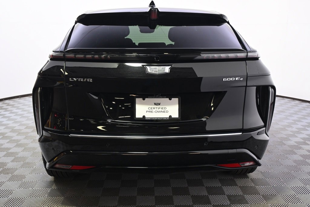 2025 Cadillac Lyriq Luxury photo 4