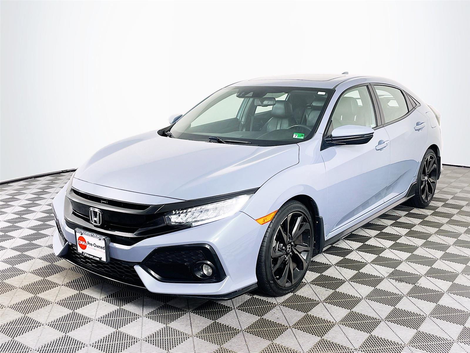 2019 Honda Civic Sport Touring Hatchback photo 3