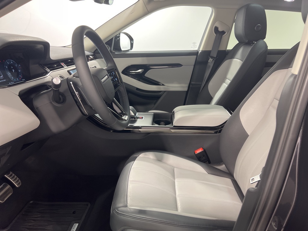 2025 Land Rover Range Rover Evoque Dynamic SE photo 10
