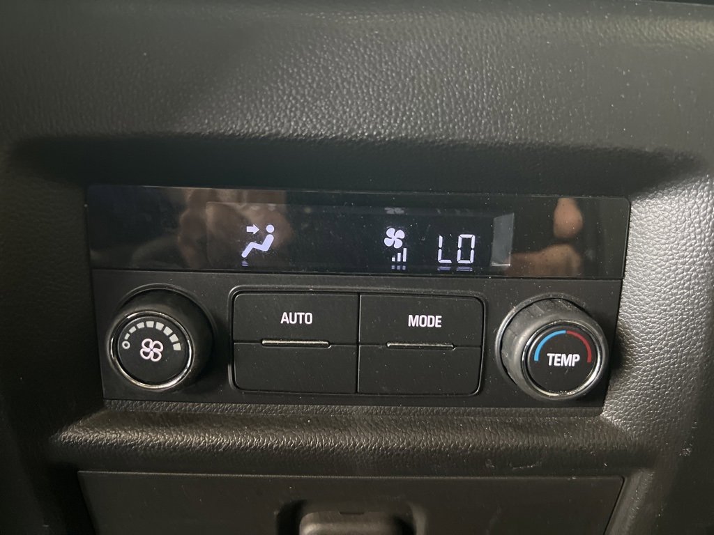 2023 Chevrolet Traverse Leather photo 15