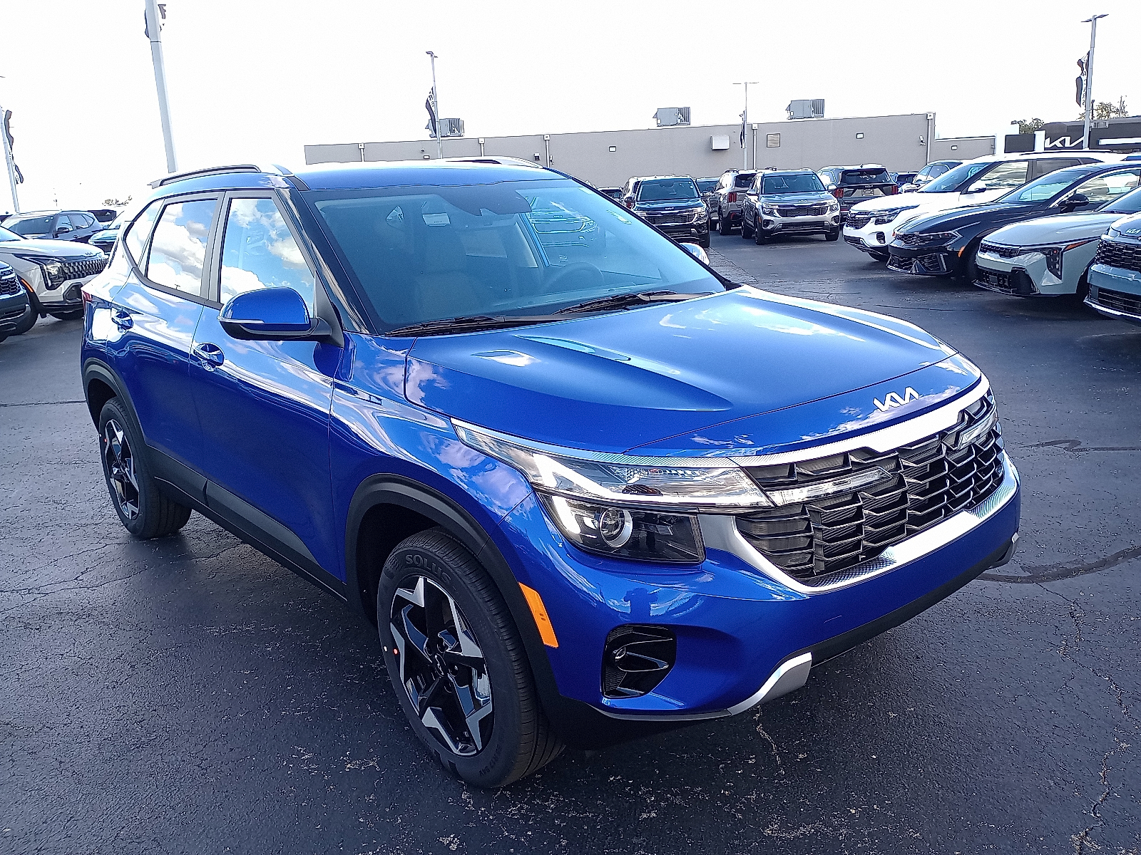 2026 Kia Seltos S's photo