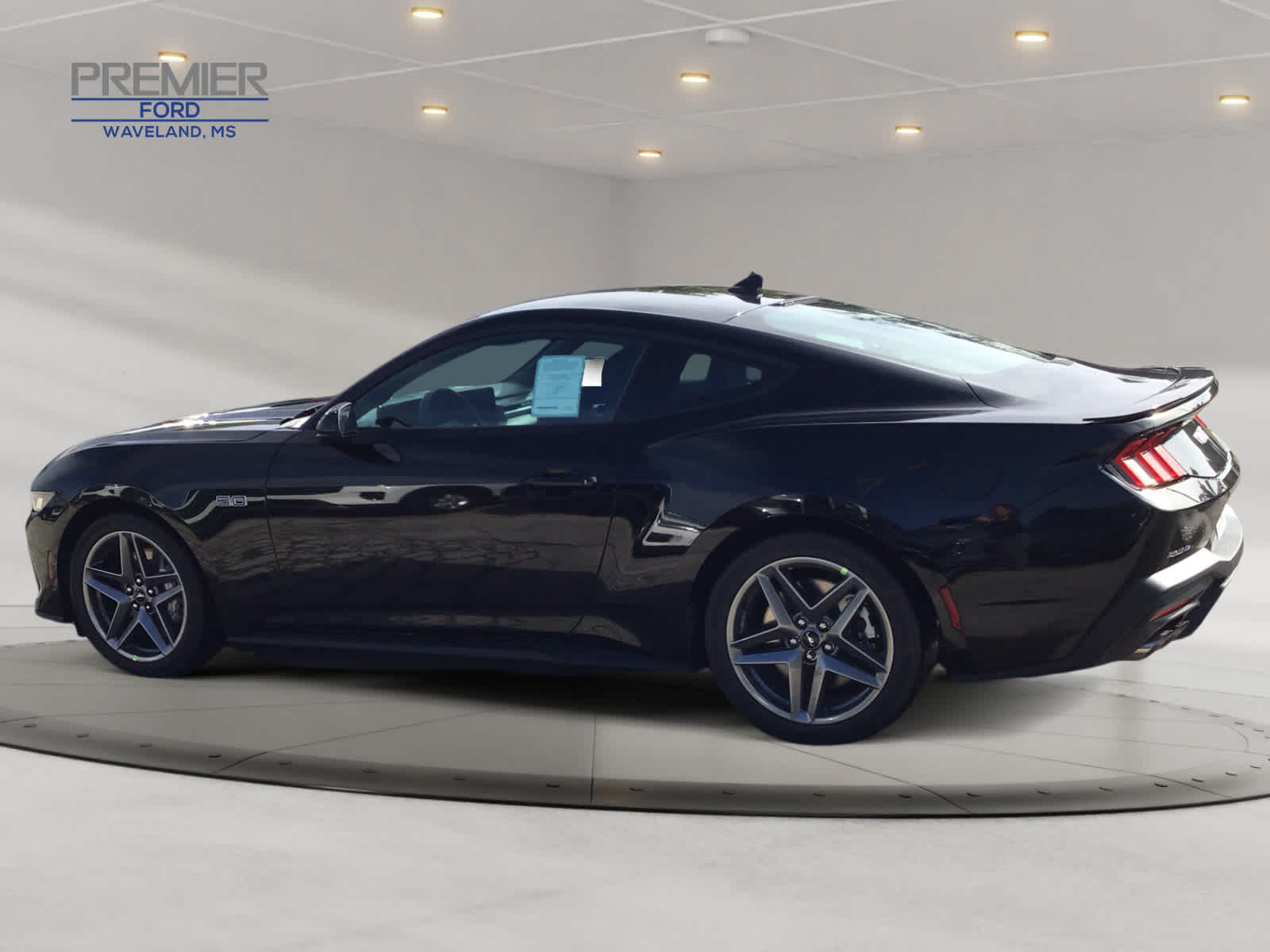 2025 Ford Mustang GT Premium photo 2