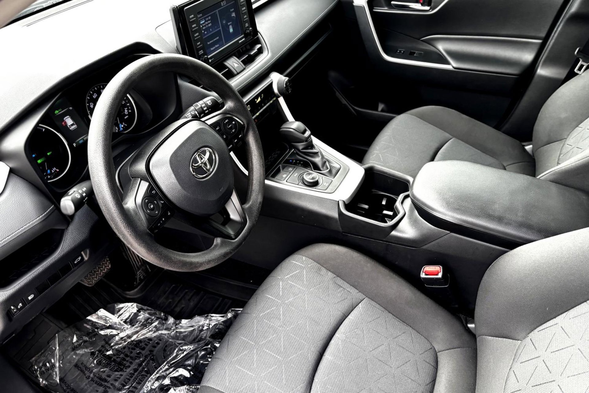 2022 Toyota RAV4 Hybrid XLE photo 6