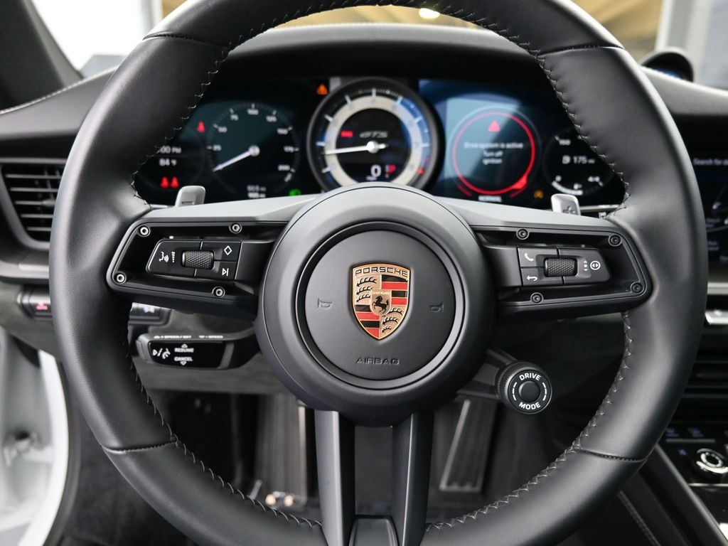 2024 Porsche 911 4 GTS photo 23