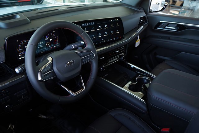 2026 Chevrolet Tahoe RST photo 2