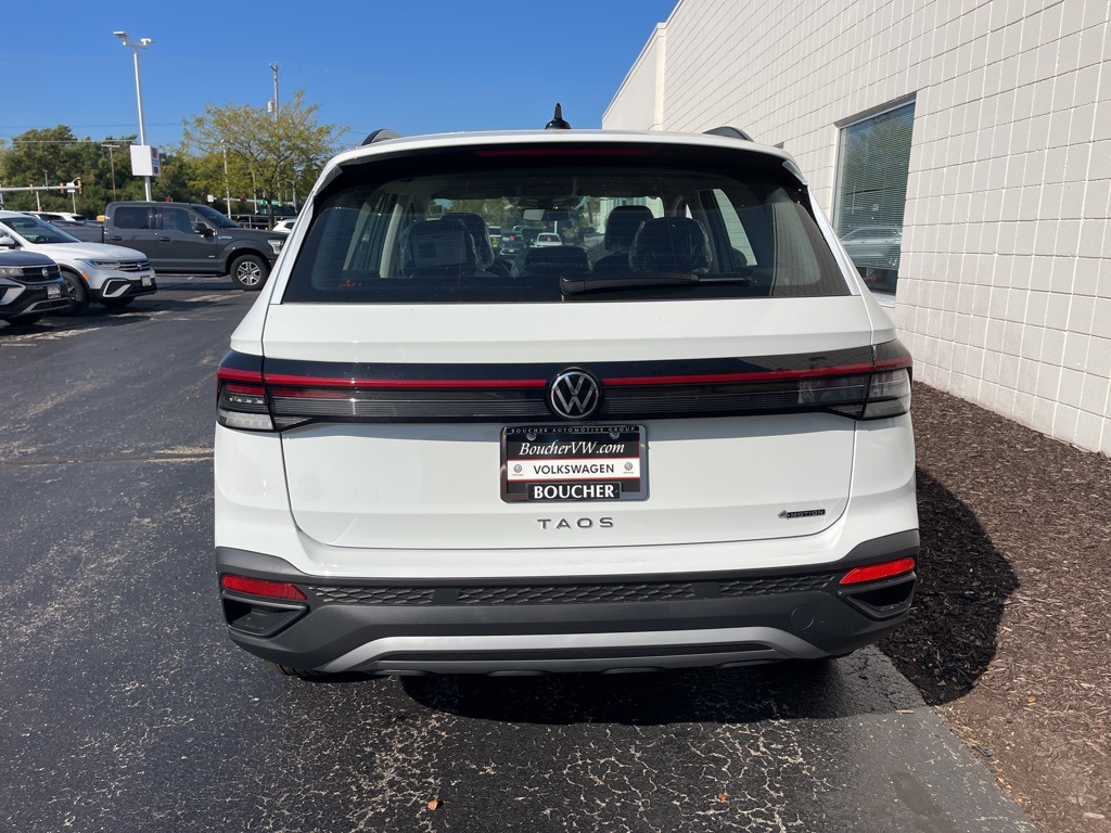 2025 Volkswagen Taos S photo 3