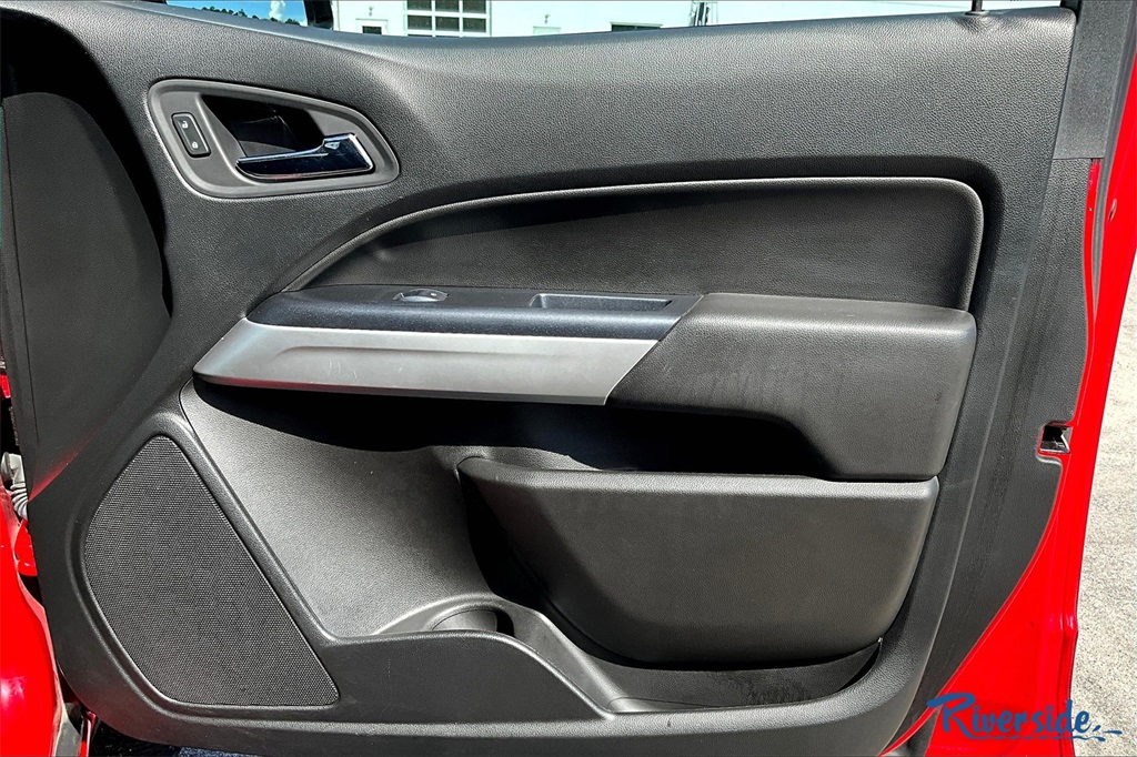 2019 Chevrolet Colorado LT photo 24