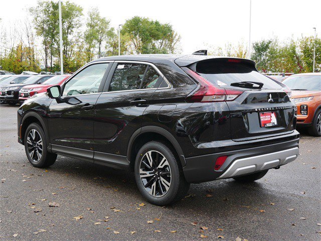 2026 Mitsubishi Eclipse Cross SE photo 2