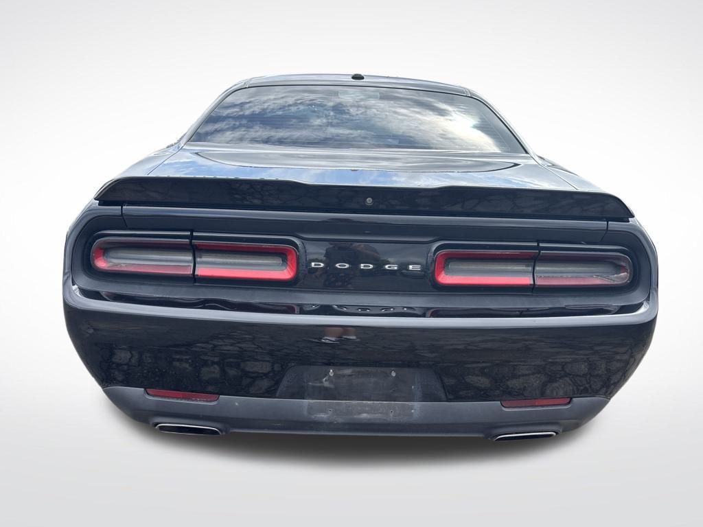 2020 Dodge Challenger SXT photo 7