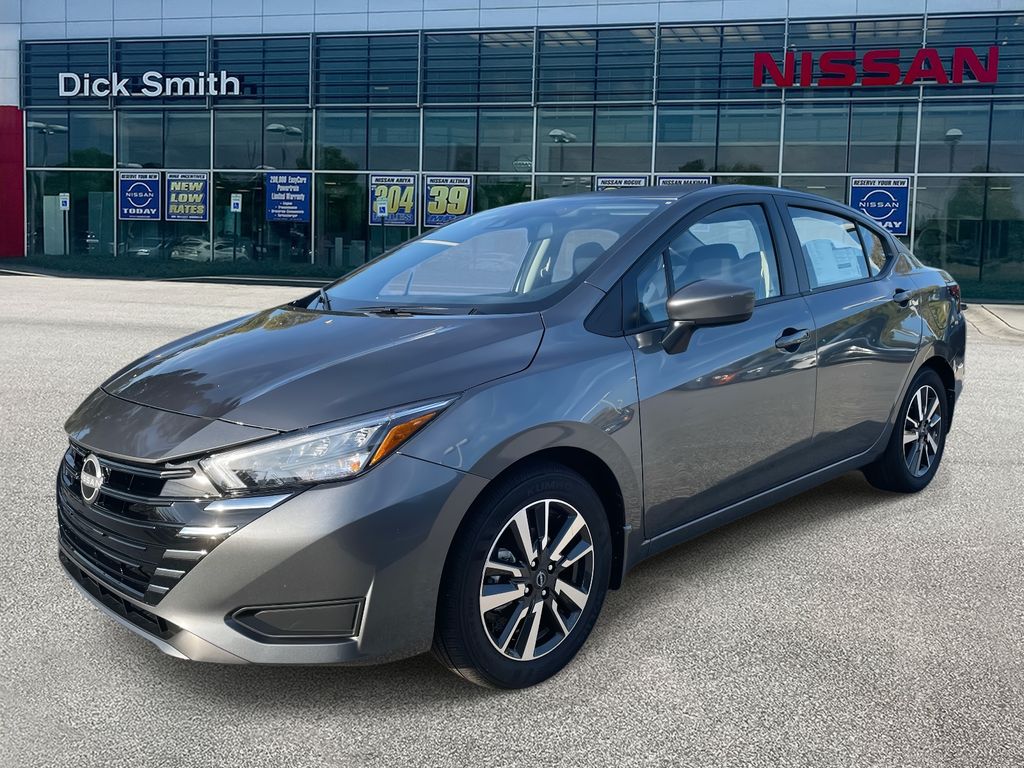 2025 Nissan Versa 1.6 SV photo 3