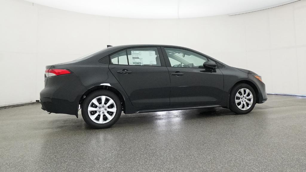 2025 Toyota Corolla LE photo 23