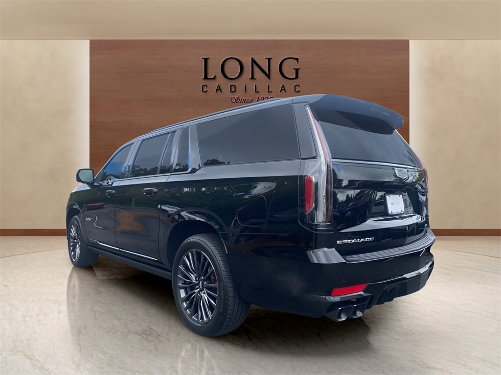 2024 Cadillac Escalade ESV V-Series photo 3