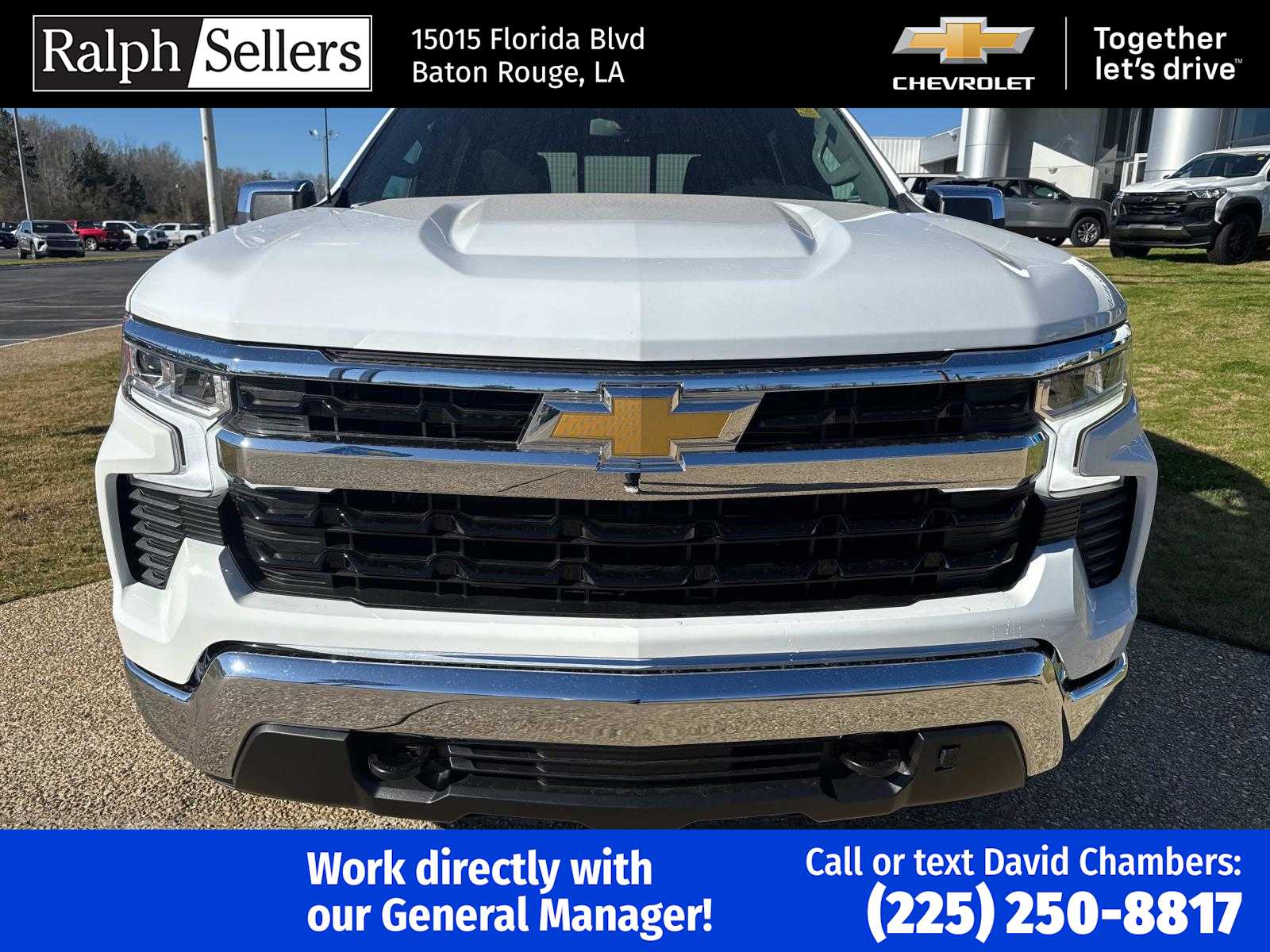 2025 Chevrolet Silverado 1500 LT photo 2