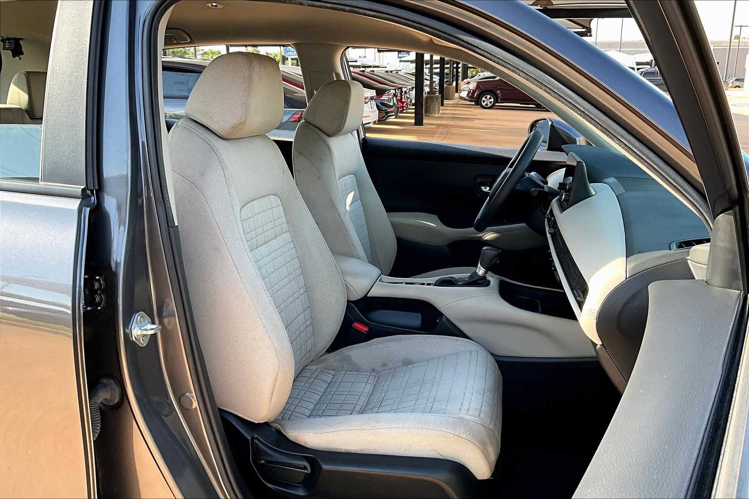 2024 Honda HR-V LX photo 8