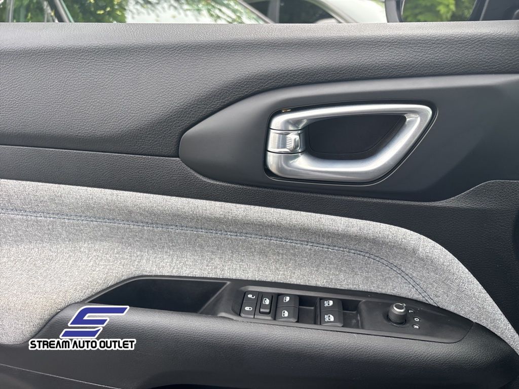 2022 Jeep Compass Latitude photo 20