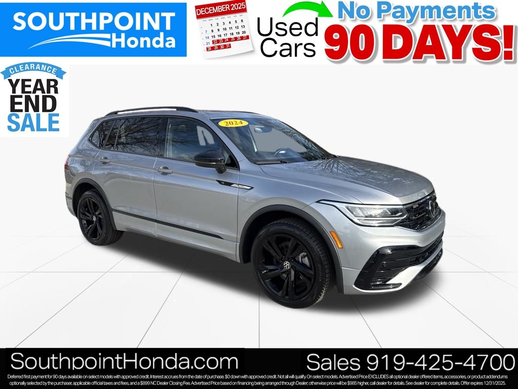 2024 Volkswagen Tiguan SE R-LINE BLACK's photo
