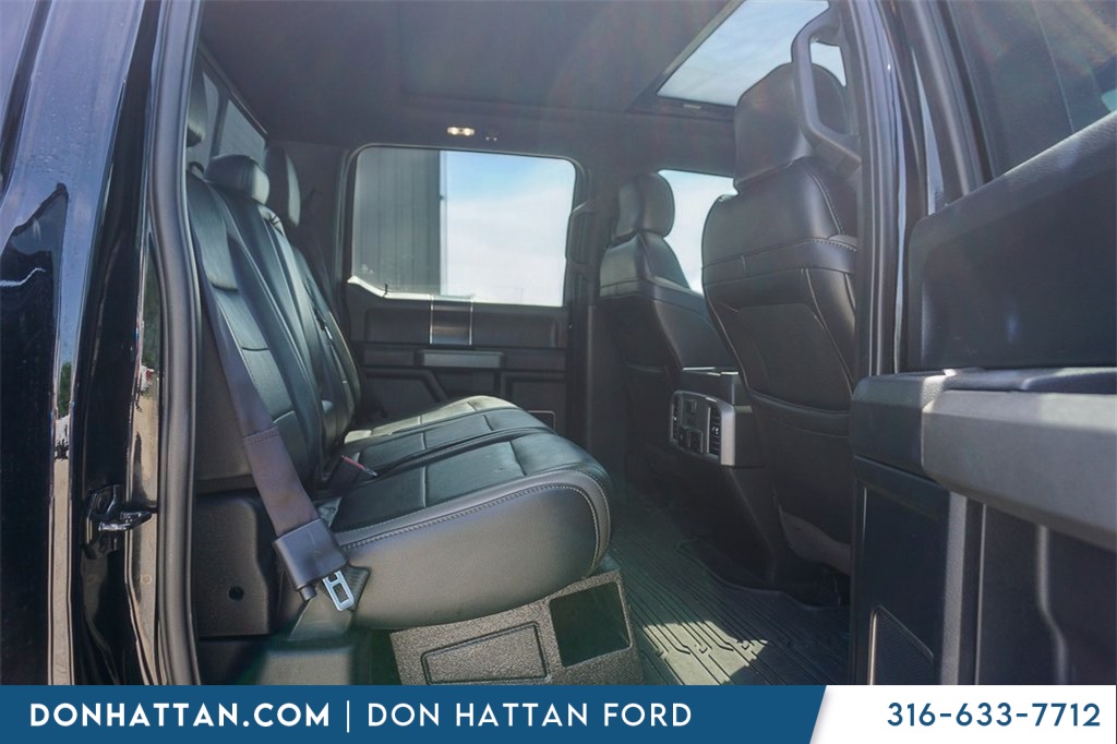 2017 Ford F-150 Raptor photo 21