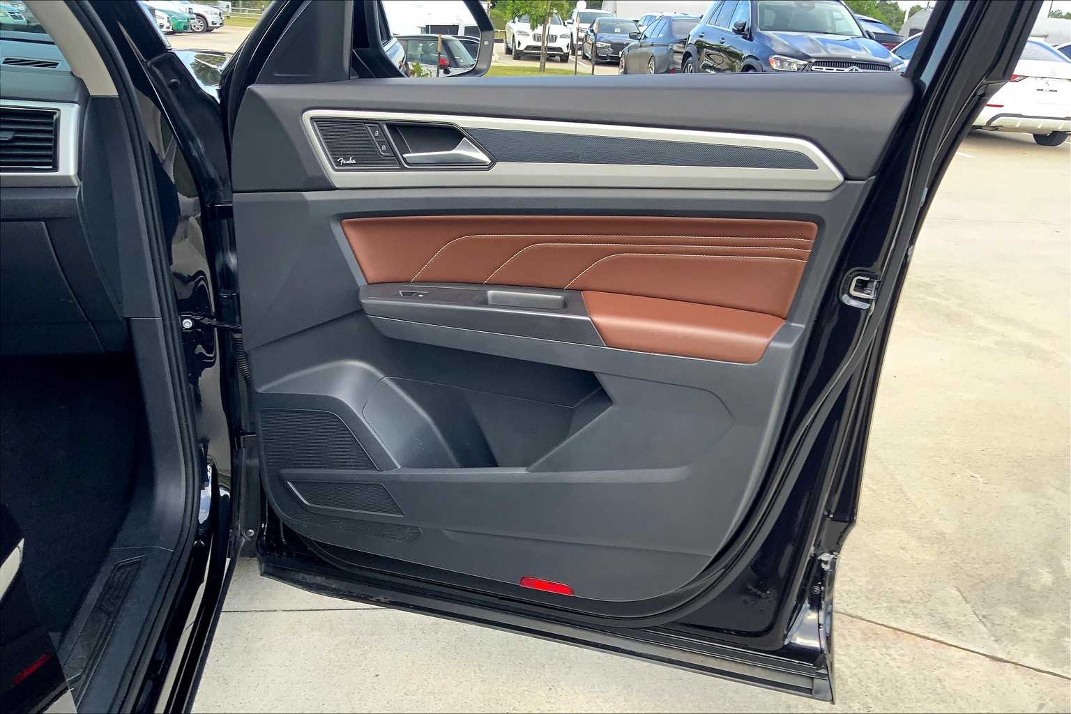 2022 Volkswagen Atlas V6 SEL Premium R-Line photo 26