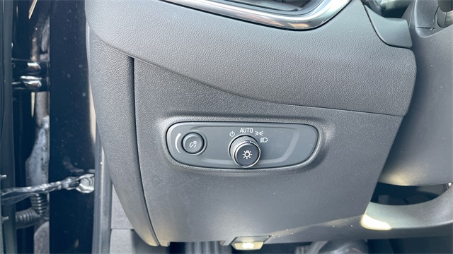 2023 CHEVROLET EQUINOX - Image 17