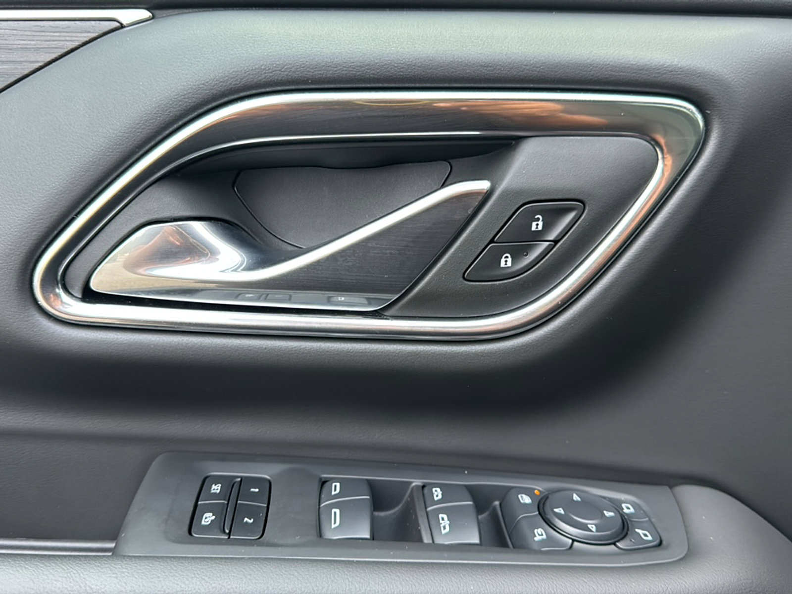 2024 Chevrolet Tahoe LT photo 21