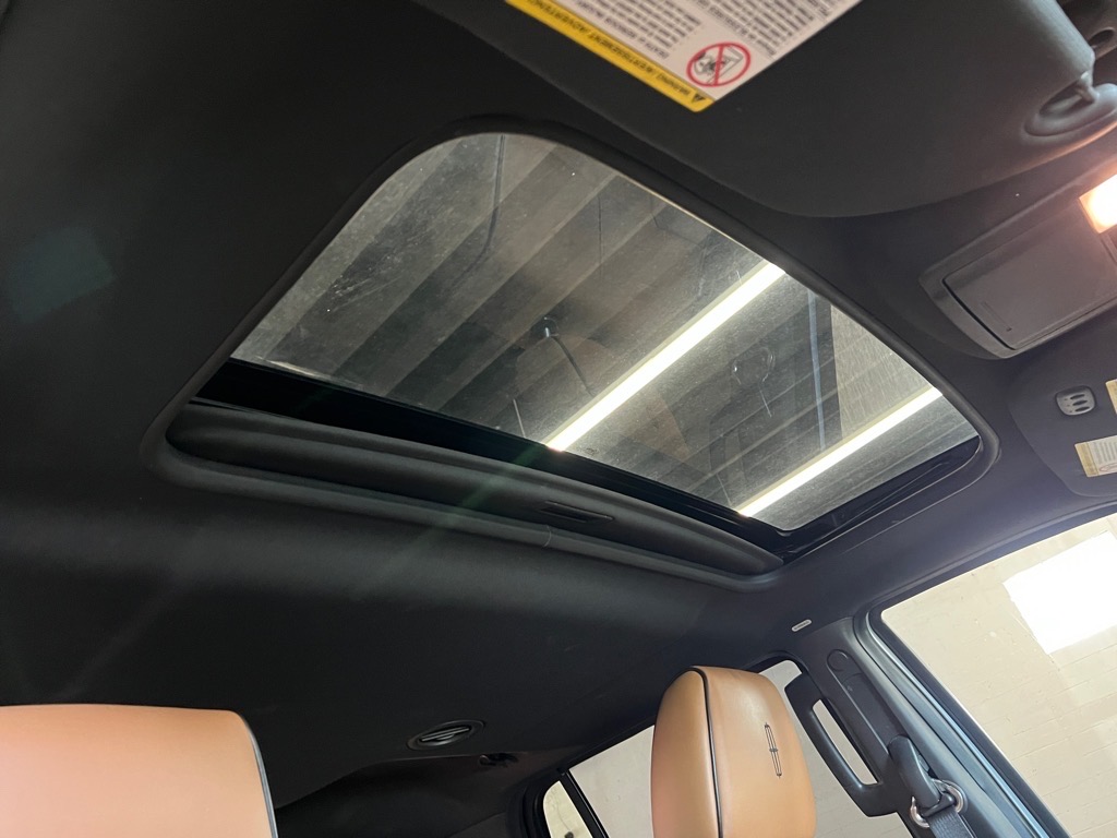 2014 Lincoln Navigator Base photo 25