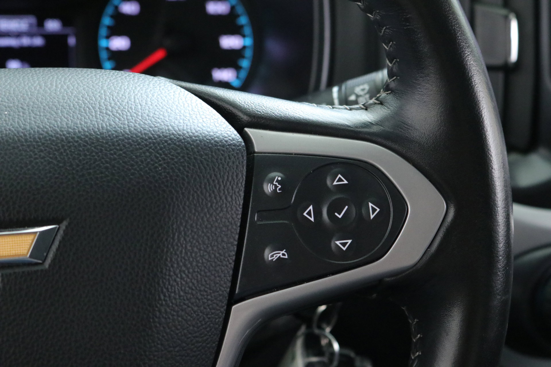 2022 Chevrolet Colorado LT photo 15
