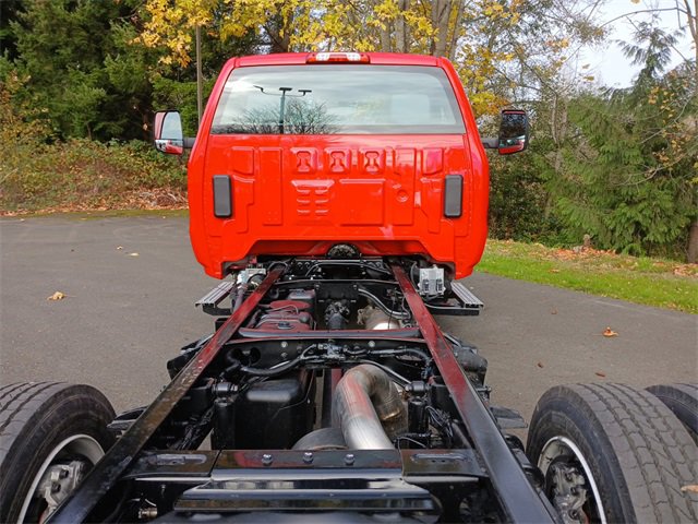 2024 Chevrolet Silverado 5500HD Work Truck photo 4