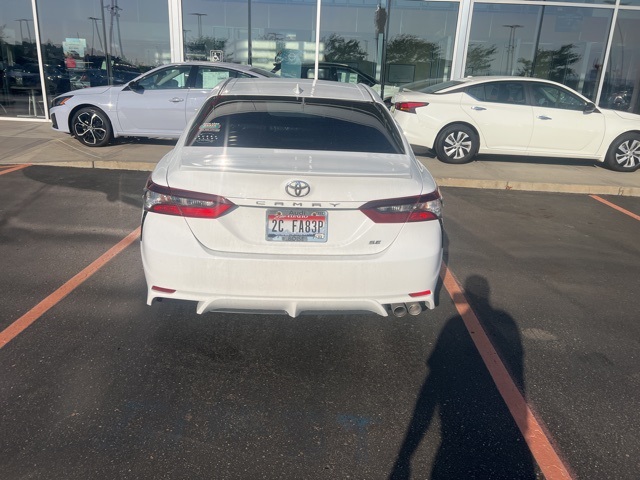 2023 Toyota Camry SE photo 4