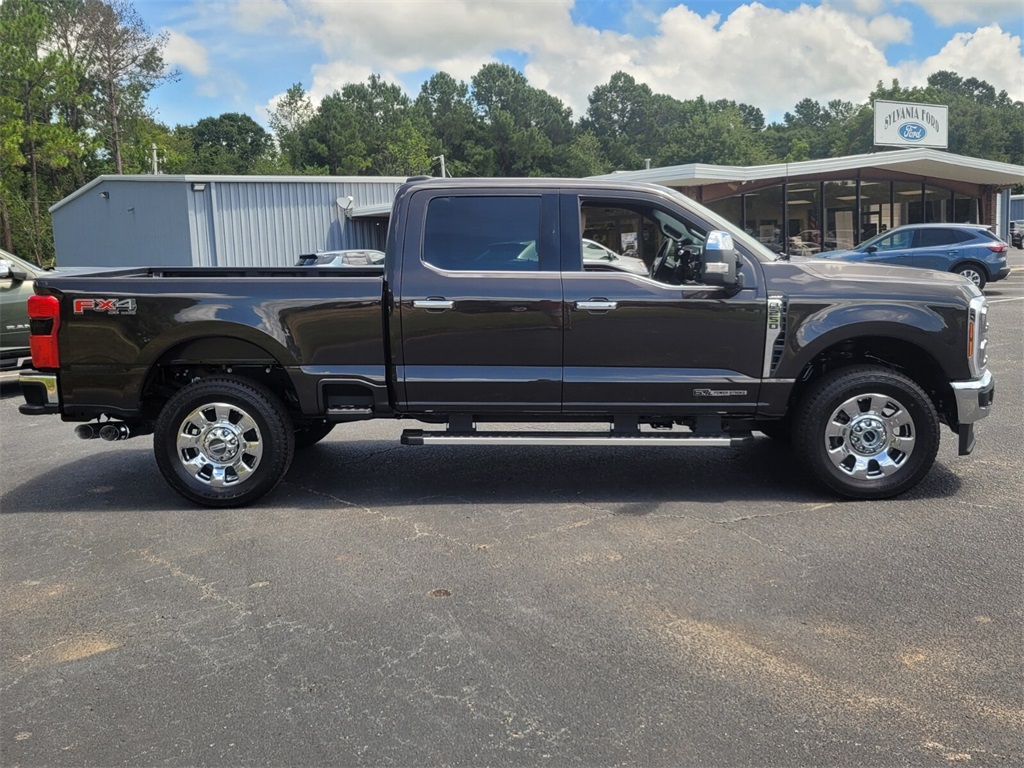 2025 Ford F-250 Lariat photo 12