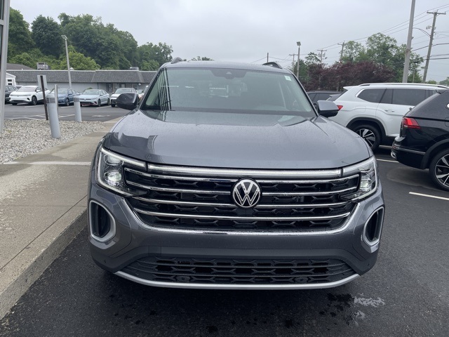2025 Volkswagen Atlas SE Technology photo 4