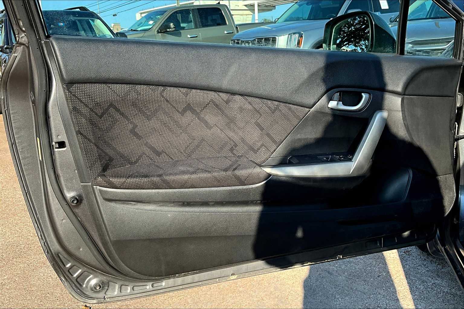 2013 Honda Civic LX photo 17