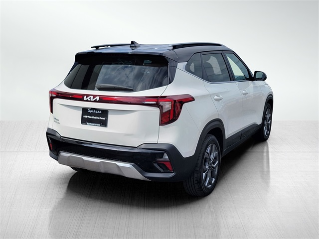 2024 Kia Seltos S photo 2