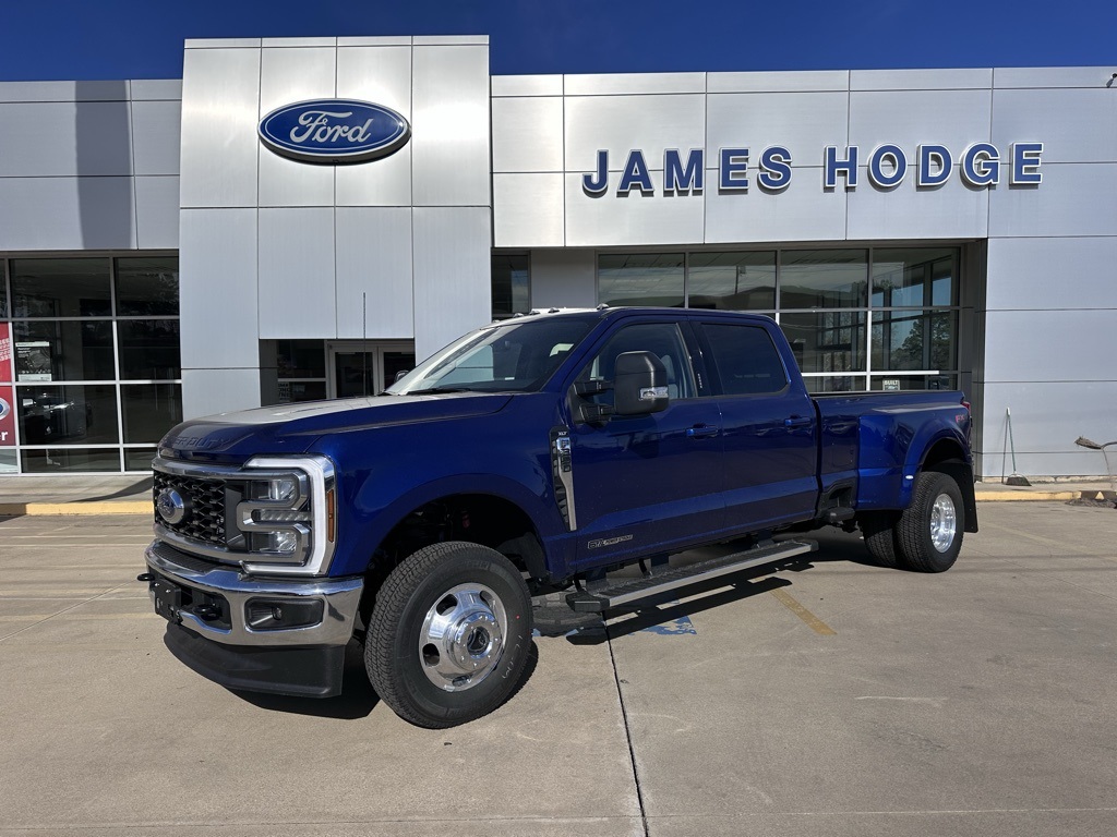 2026 Ford F-350 Base's photo