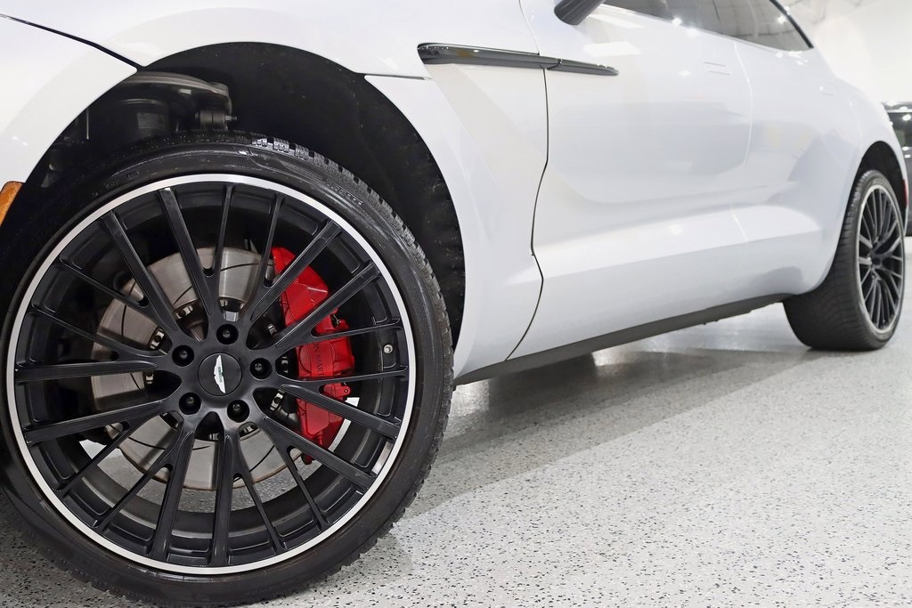 2022 Aston Martin DBX AM8 photo 4