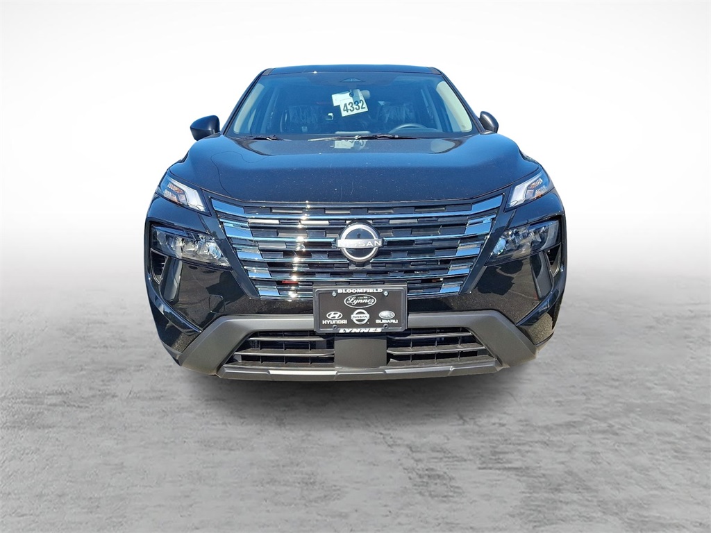 2026 Nissan Rogue S photo 2