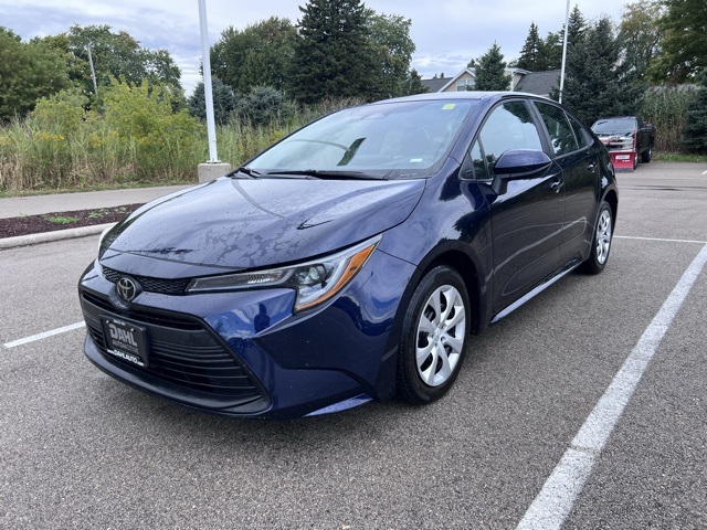 2024 Toyota Corolla LE photo 3