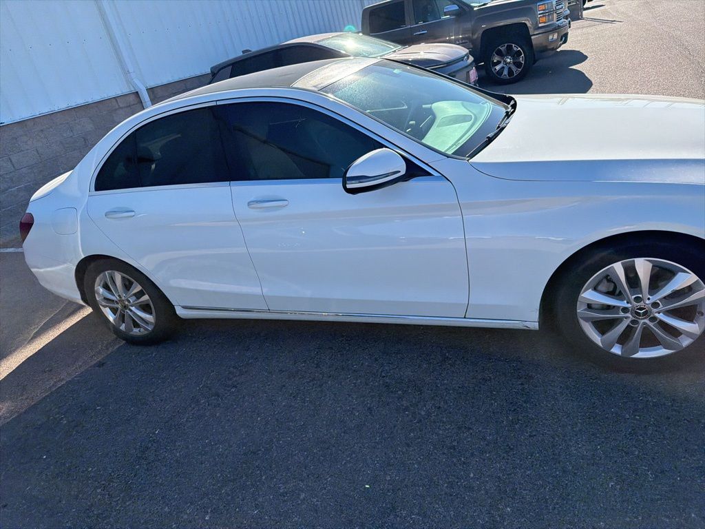 2020 Mercedes Benz C 300 photo 4