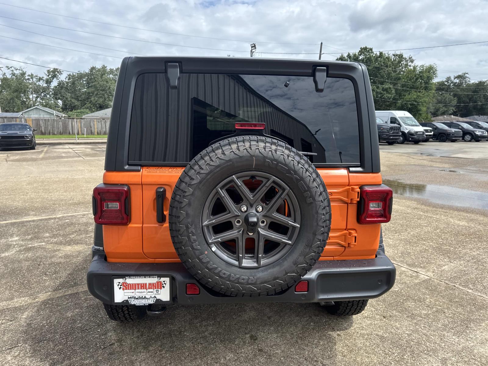 2025 Jeep Wrangler Sport S photo 4