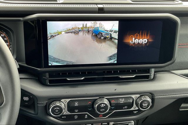 2025 Jeep Wrangler Rubicon photo 19