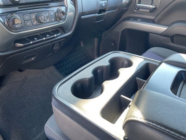 2018 Chevrolet Silverado 1500 LT photo 15