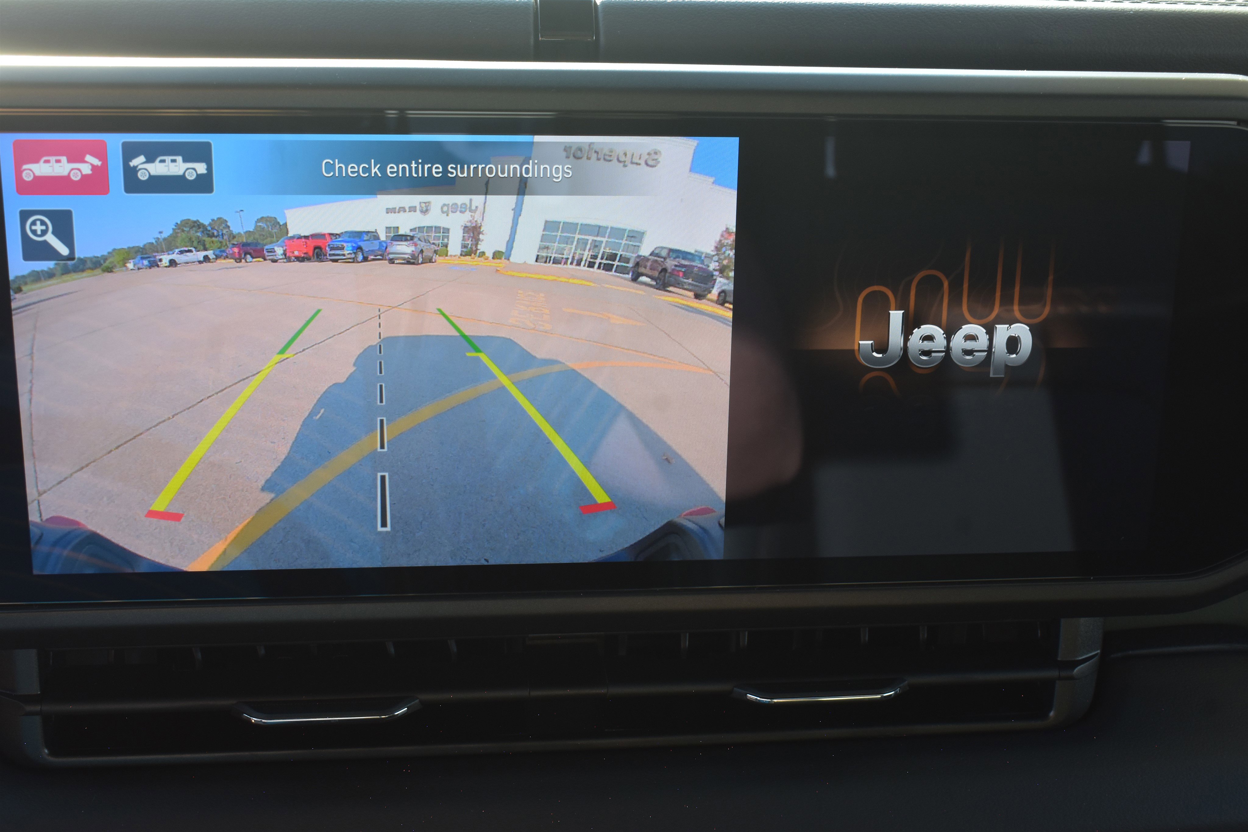 2025 Jeep Gladiator Mojave photo 16