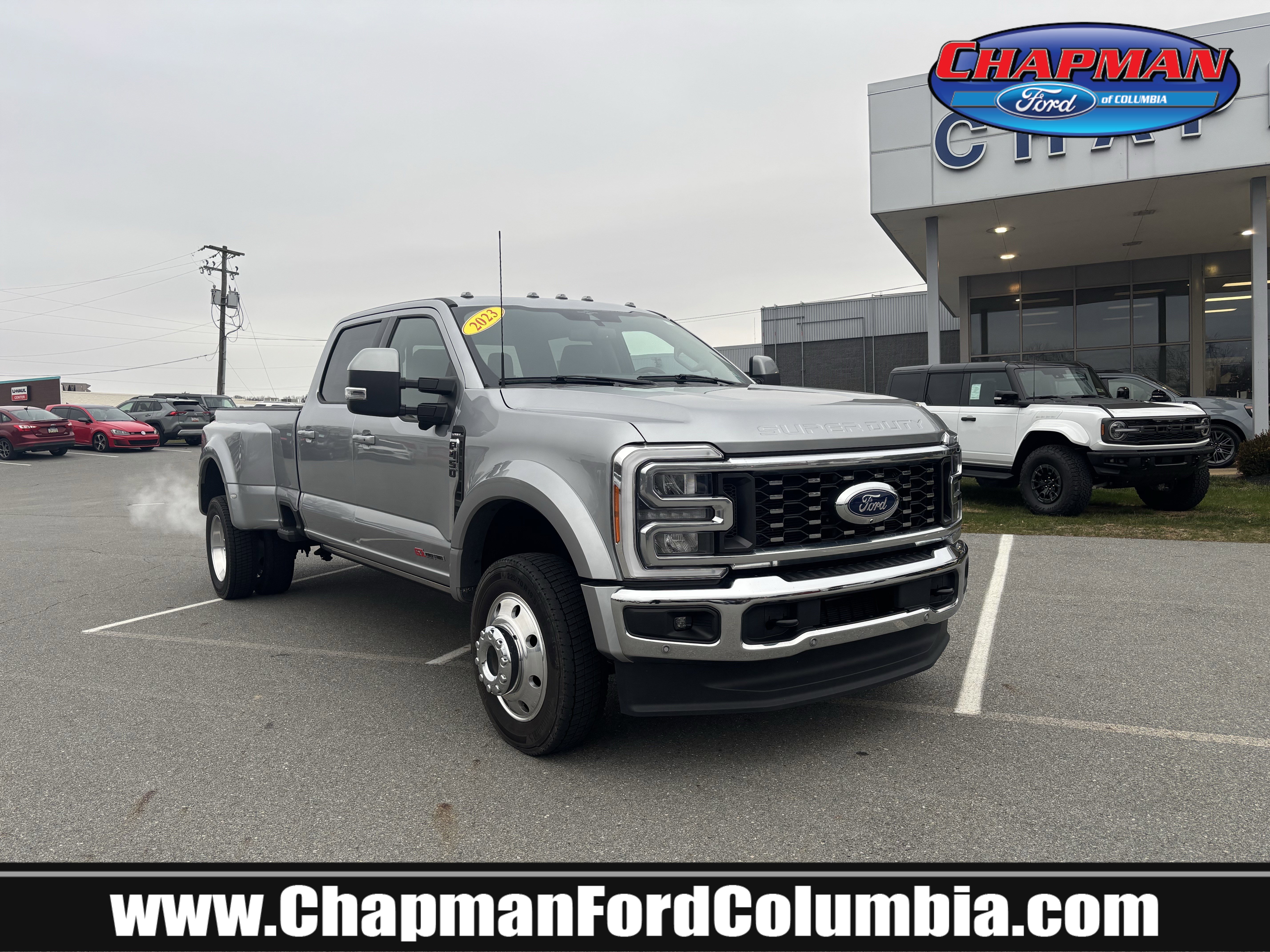 2023 Ford F-450 Super Duty Lariat's photo