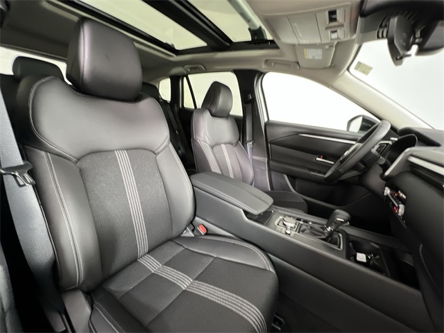 2025 Mazda CX-50 2.5 S Premium photo 24