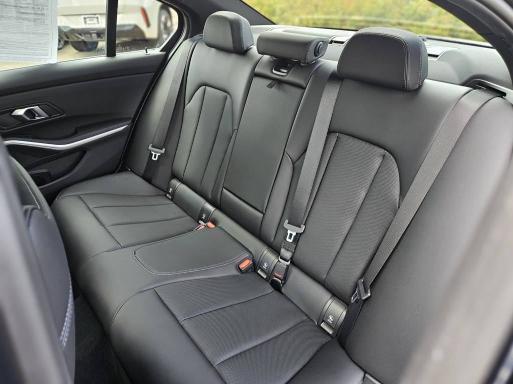 2025 Bmw 330i xDrive photo 18